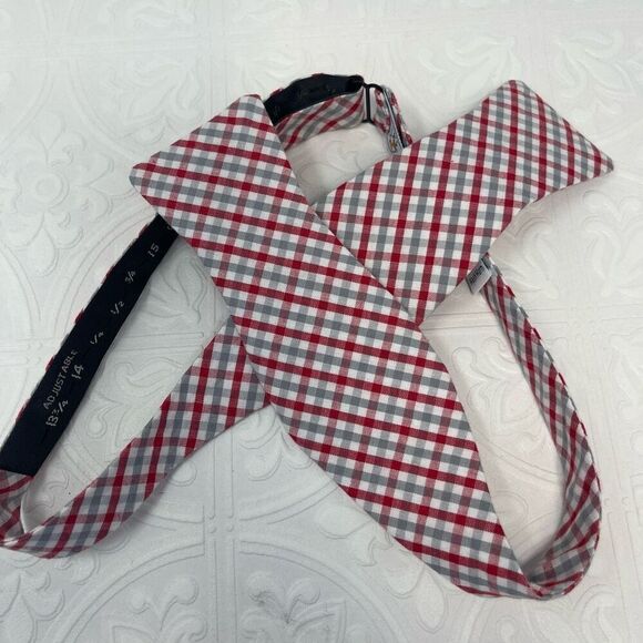 HIGH COTTON NECK BOW TIE, MADE IN NORTH CAROLINA, BEAUTIFUL RED WHITE & BLUE - Picture 4 of 4